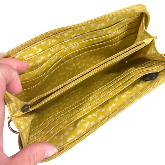 Fossil whimsical bird boho wallet - Picture 3 of 9